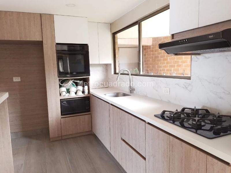 3BR Apartment for Rent in Gated Unit near Malls, El Poblado - 7