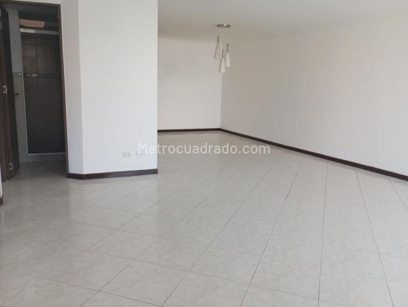 Apartamento de 2 Alcobas en El Poblado con Piscina y Gimnasio - 3