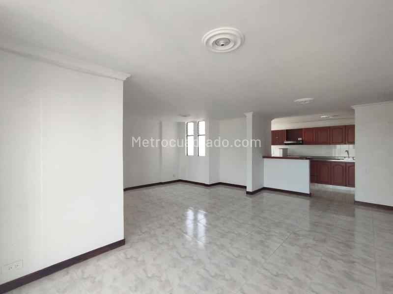 2BR Apartment with Balcony and Covered Parking in El Poblado - 5