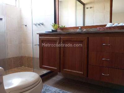 Apartamento de 3 alcobas en venta en El Poblado, Medellín, 173 m² · foto 14 de 18