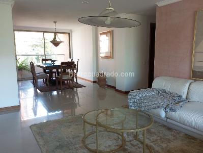 Apartamento de 3 alcobas en venta en El Poblado, Medellín, 173 m² · foto 3 de 18
