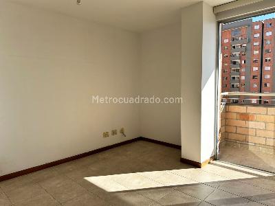 Apartamento de 2 alcobas en arriendo en Patio Bonito, Medellín, 85 m² · foto 4 de 12