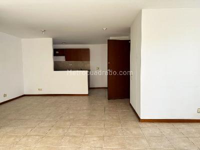 Apartamento de 2 alcobas en arriendo en Patio Bonito, Medellín, 85 m² · foto 5 de 12