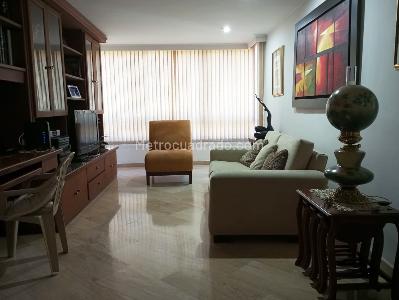Apartamento de 4 alcobas en venta en El Poblado, Medellín, 210 m² · foto 7 de 18
