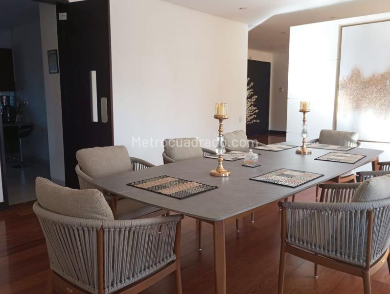 Apartamento Amplio de 3 Alcobas en El Poblado - 4