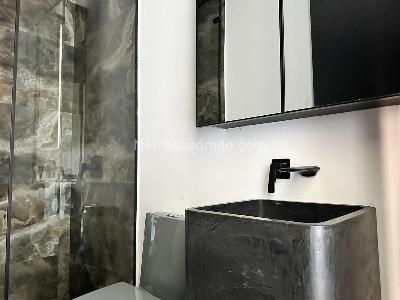 Apartamento de 2 alcobas en venta en El Poblado, Medellín, 400 m² · foto 12 de 16