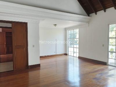 Casa de 3 alcobas en venta en El Poblado, Medellín, 326 m² · foto 7 de 15