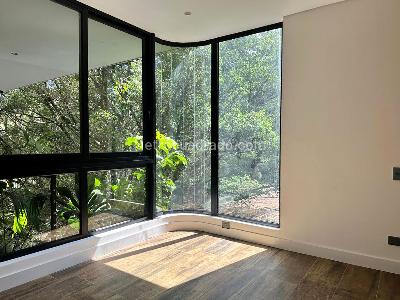 Apartamento de 2 alcobas en venta en El Castillo, Medellín, 203 m² · foto 8 de 16