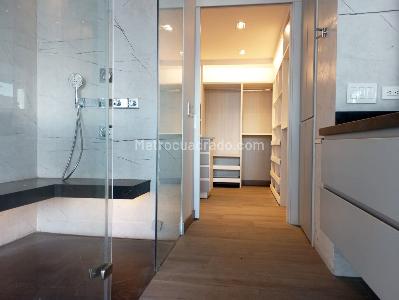 Apartamento en venta en El Poblado, Medellín · foto 17 de 20
