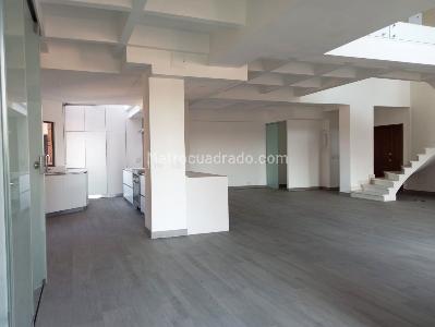 Apartamento en venta en El Poblado, Medellín · foto 3 de 20