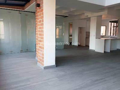 Apartamento en venta en El Poblado, Medellín · foto 4 de 20