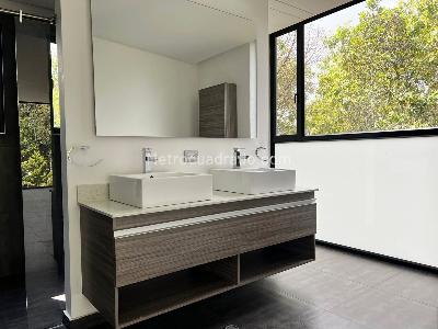 Casa de 4 alcobas en venta en Envigado, Envigado, 450 m² · foto 14 de 19