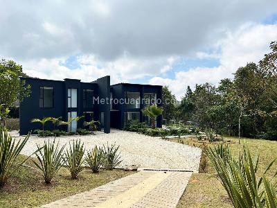 Casa de 4 alcobas en venta en Envigado, Envigado, 450 m² · foto 19 de 19