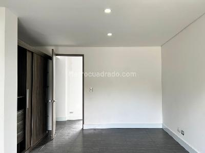 Casa de 4 alcobas en venta en Envigado, Envigado, 450 m² · foto 9 de 19