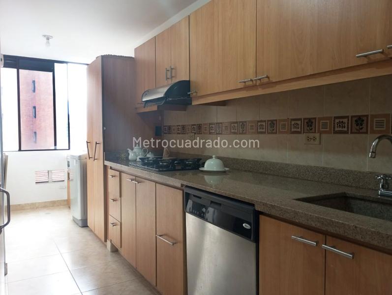 Furnished 2BR Apartment Near Parks in El Poblado - 7