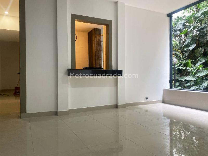 2BR Apartment in El Poblado with Private Elevator & Pool - 3
