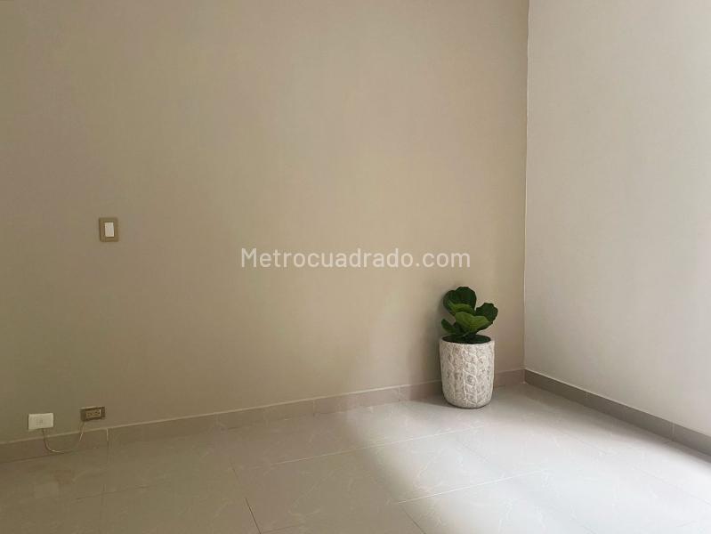 2BR Apartment in El Poblado with Private Elevator & Pool - 4