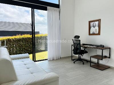 Casa de 3 alcobas en venta en Envigado, Envigado, 280 m² · foto 11 de 18