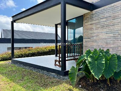 Casa de 3 alcobas en venta en Envigado, Envigado, 280 m² · foto 17 de 18