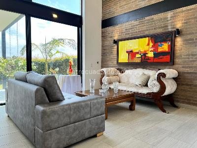 Casa de 3 alcobas en venta en Envigado, Envigado, 280 m² · foto 2 de 18