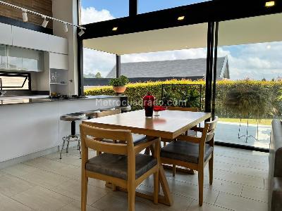 Casa de 3 alcobas en venta en Envigado, Envigado, 280 m² · foto 4 de 18
