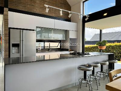 Casa de 3 alcobas en venta en Envigado, Envigado, 280 m² · foto 6 de 18