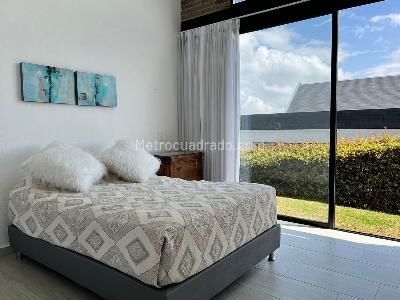 Casa de 3 alcobas en venta en Envigado, Envigado, 280 m² · foto 9 de 18