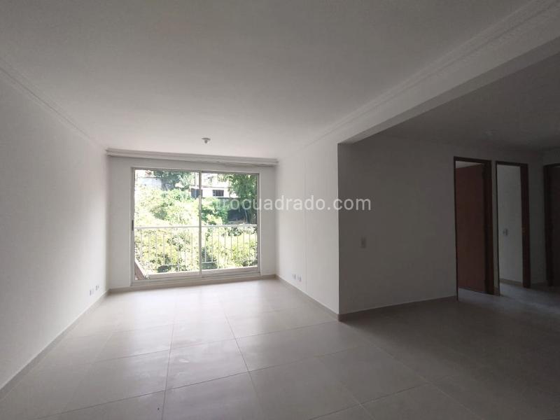 Apartamento en El Poblado de 3 Alcobas en Conjunto Cerrado - 2