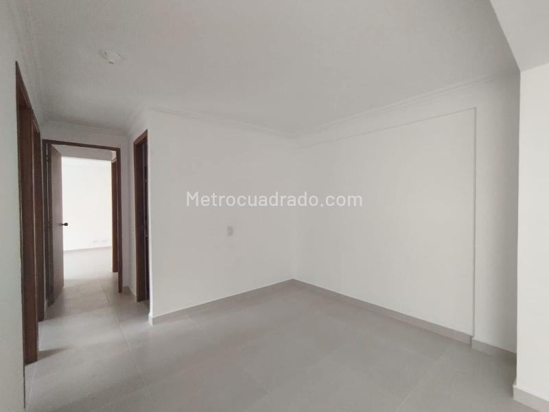 Apartamento en El Poblado de 3 Alcobas en Conjunto Cerrado - 3