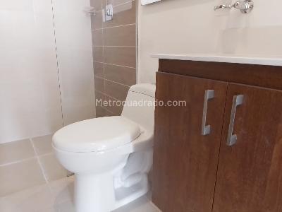 Apartamento de 3 alcobas en arriendo en El Poblado, Medellín, 100 m² · foto 15 de 17