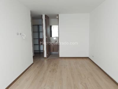 Apartamento de 3 alcobas en arriendo en El Poblado, Medellín, 100 m² · foto 6 de 17