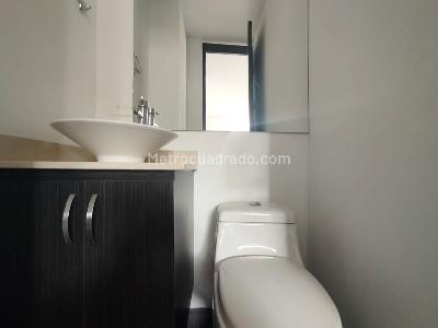 Apartamento de 2 alcobas en arriendo en Villa Carlota, Medellín, 90 m² · foto 13 de 14