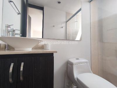 Apartamento de 2 alcobas en arriendo en Villa Carlota, Medellín, 90 m² · foto 14 de 14