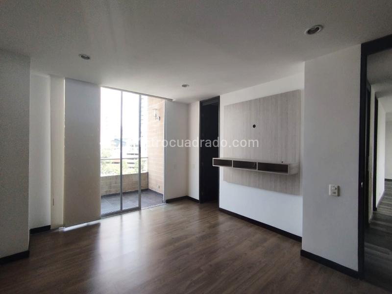 Apartamento Tranquilo de 2 Alcobas con Amenidades en El Poblado - 8