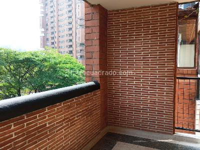 Apartamento de 3 alcobas en arriendo en Los Balsos, Medellín, 150 m² · foto 19 de 20