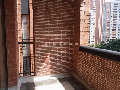 Apartamento de 3 alcobas en arriendo en Los Balsos, Medellín, 150 m² · foto 20 de 20