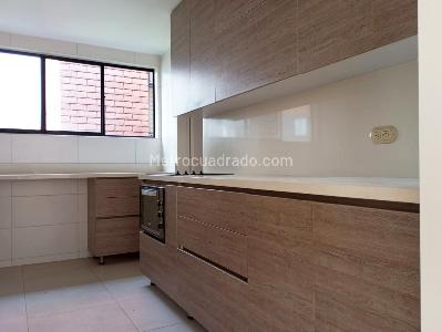 Apartamento de 3 alcobas en arriendo en Los Balsos, Medellín, 150 m² · foto 6 de 20