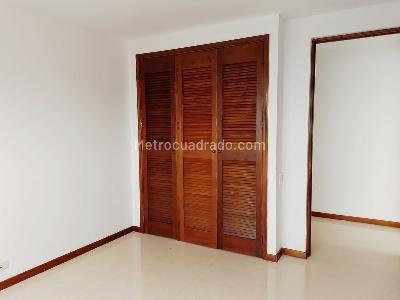 Apartamento en arriendo en El Poblado, Medellín · foto 14 de 19