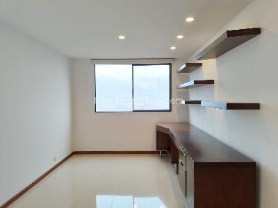 Apartamento en arriendo en El Poblado, Medellín · foto 7 de 19