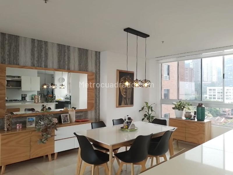 Furnished 3BR Apartment Near Shopping in El Poblado - 3