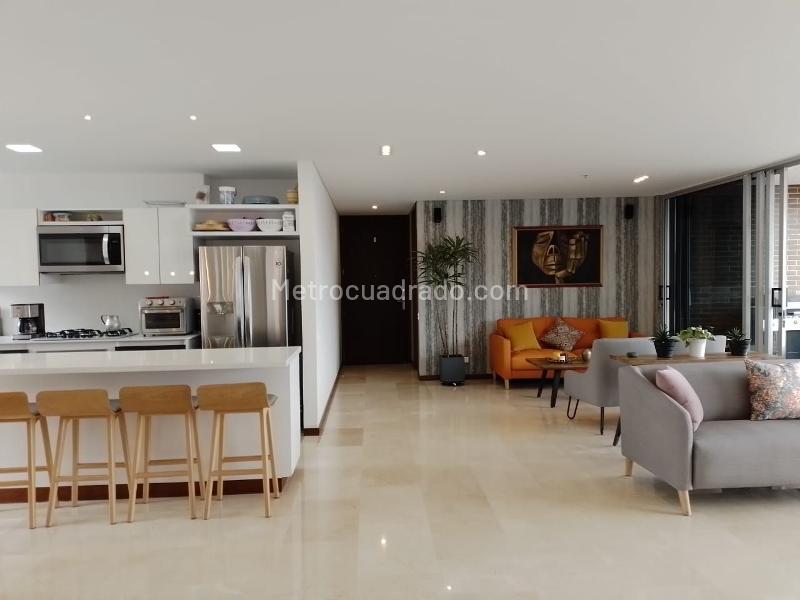 Apartamento Moderno de 3 Alcobas en El Poblado con Piscina - 6
