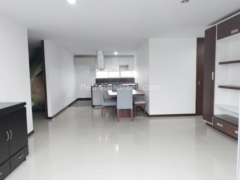 Apartamento de 3 Alcobas con Terraza en El Poblado - 5