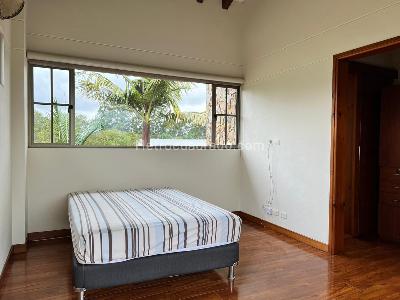 Casa de 3 alcobas en venta en Rionegro, Rionegro, 450 m² · foto 11 de 19