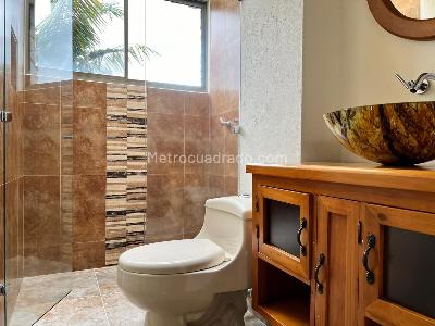 Casa de 3 alcobas en venta en Rionegro, Rionegro, 450 m² · foto 12 de 19