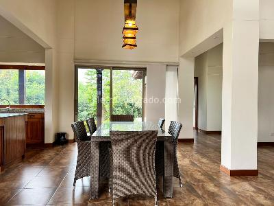 Casa de 3 alcobas en venta en Rionegro, Rionegro, 450 m² · foto 4 de 19