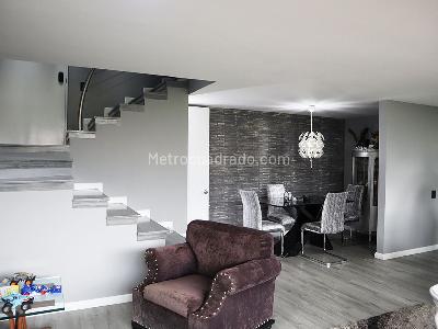 Apartamento de 2 alcobas en arriendo en El Poblado, Medellín, 122 m² · foto 4 de 20