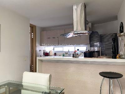 Apartamento de 3 alcobas en arriendo en El Poblado, Medellín, 117 m² · foto 6 de 13