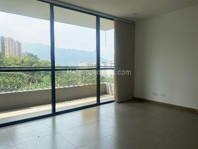 Apartamento de 2 alcobas en arriendo en Envigado, Envigado, 82 m² · foto 2 de 15
