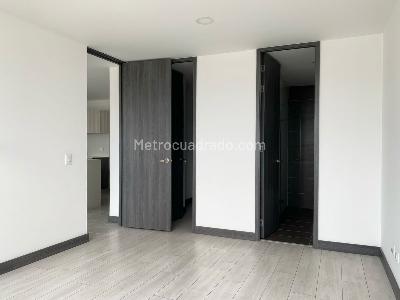 Apartamento de 2 alcobas en arriendo en El Poblado, Medellín, 80 m² · foto 13 de 15