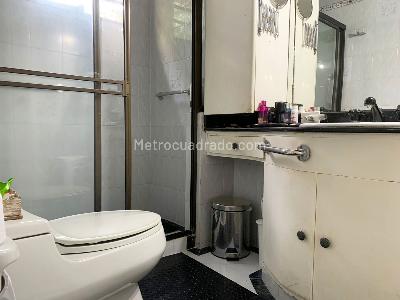Apartamento de 3 alcobas en venta en La Florida, Medellín, 176 m² · foto 12 de 15